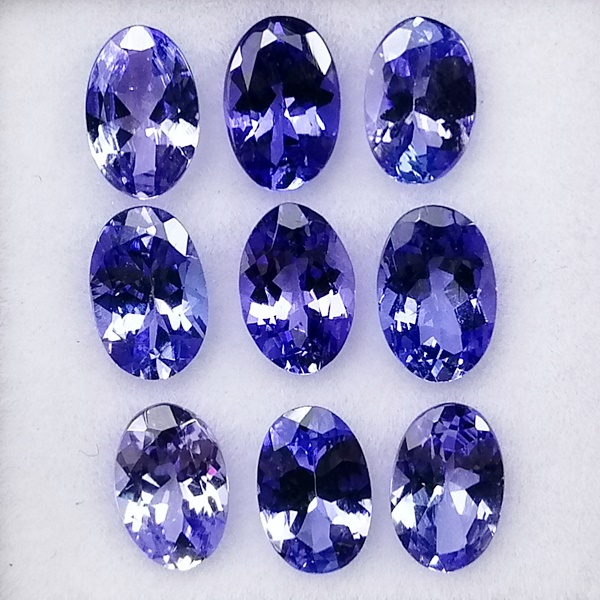 9 Tanzanitas 3,86 ct