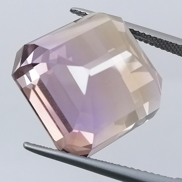 Ametrino 31,16ct Violeta, Amarillo - Imagen 8