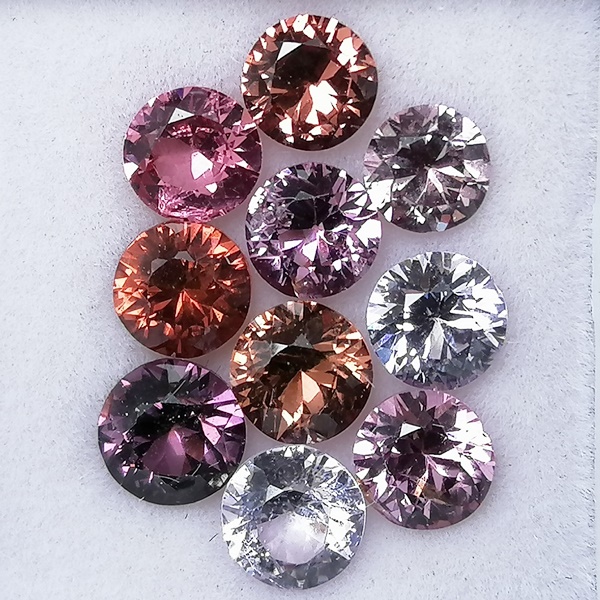 10 Espinelas 4,38 ct