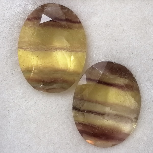 2 Fluoritas 18,07 ct Bicolor
