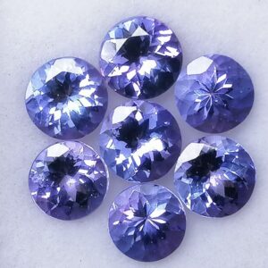 7 Tanzanitas 3,70 ct Violeta Azulado