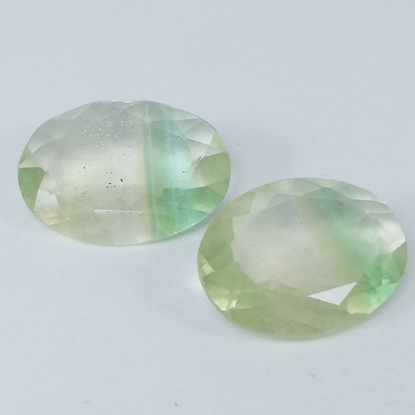 2 Fluoritas 14,31 ct Bicolor