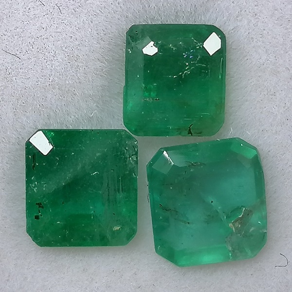 3 Esmeraldas 2,86 ct Verdes - Imagen 2