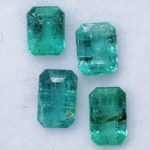 4 Esmeraldas 1,84 ct Verde
