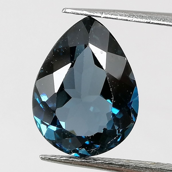 London Blue Topaz 4,6ct Azul