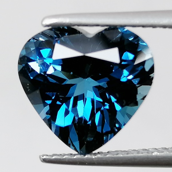 Topacio London Blue 4,92 ct Corazón