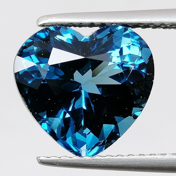 Topacio London Blue 5,84 ct Azul