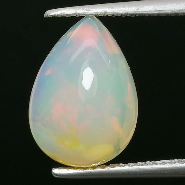 Ópalo Noble 3,54ct Juego de Colores