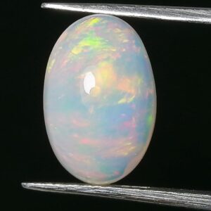 Ópalo Noble 2,60 ct Juego de Colores