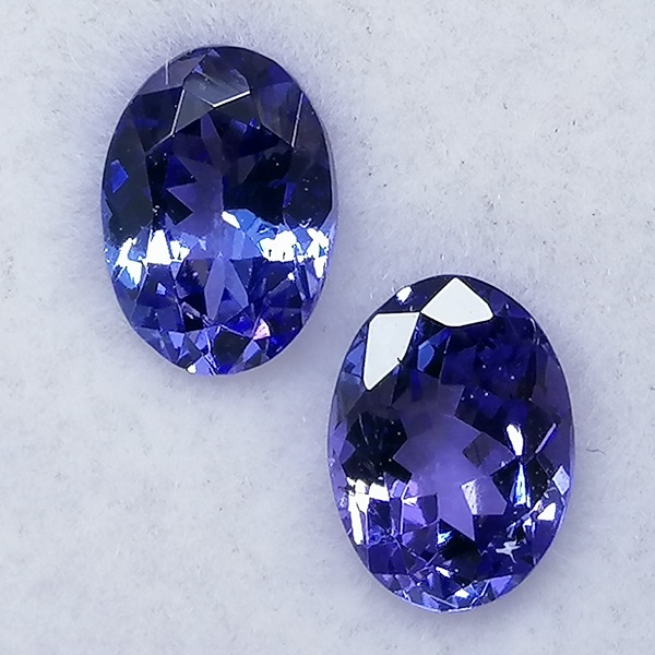 2 Tanzanitas 2,05 ct Violeta/Azulado - Imagen 2