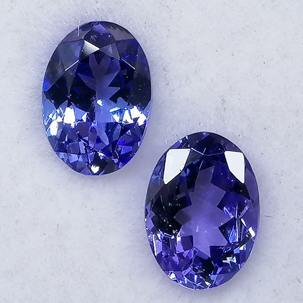 2 Tanzanitas 2,05 ct Violeta/Azulado - Imagen 6
