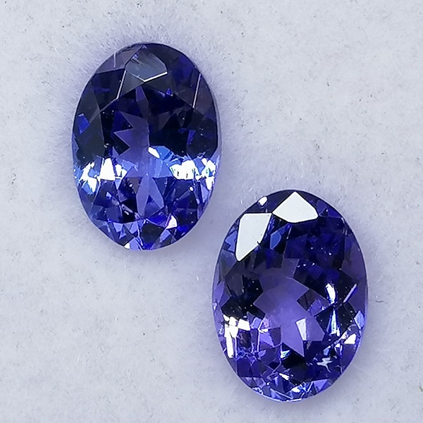 2 Tanzanitas 2,05 ct Violeta/Azulado - Imagen 8