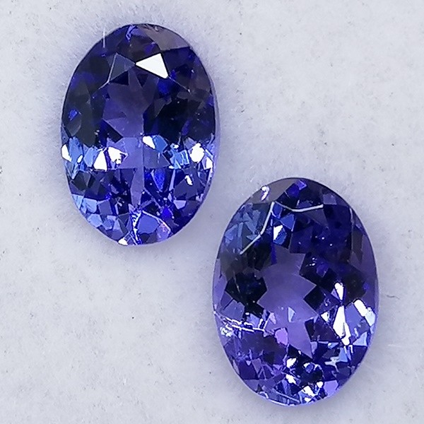 2 Tanzanitas 2,05 ct Violeta/Azulado - Imagen 11