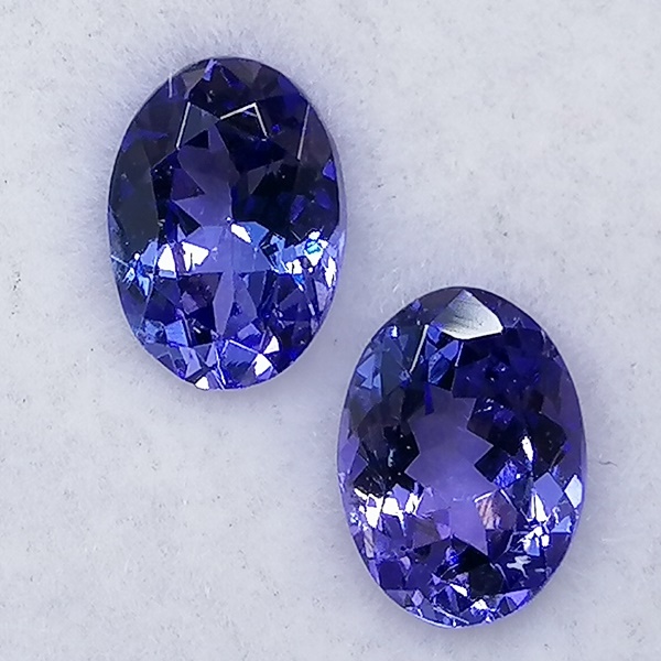 2 Tanzanitas 2,05 ct Violeta/Azulado - Imagen 13