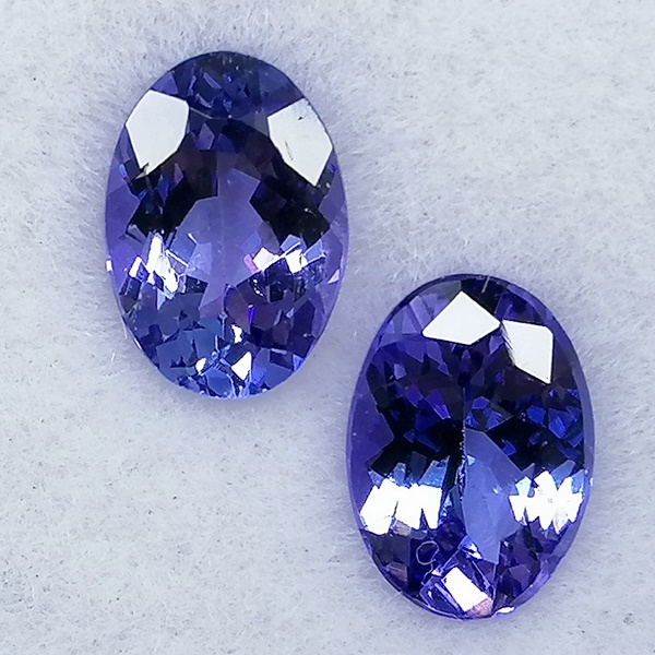 2 Tanzanitas 2,06 ct Violeta/Azulado - Imagen 5