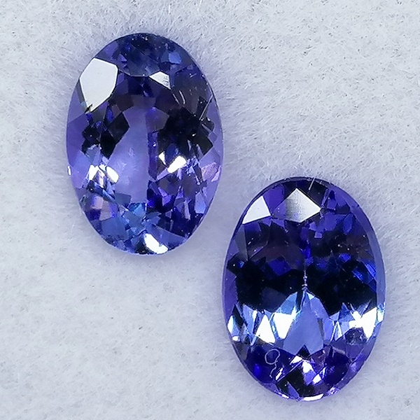 2 Tanzanitas 2,06 ct Violeta/Azulado - Imagen 8