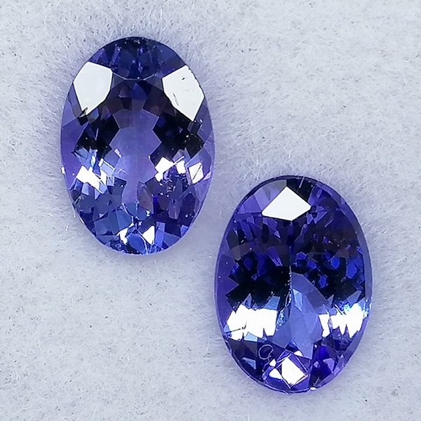 2 Tanzanitas 2,06 ct Violeta/Azulado - Imagen 9