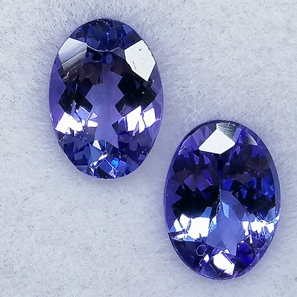 2 Tanzanitas 2,06 ct Violeta/Azulado - Imagen 10